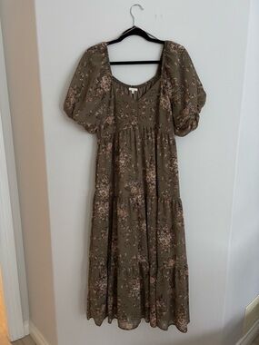Floral Puff-Sleeve Tiered Dress - Olive